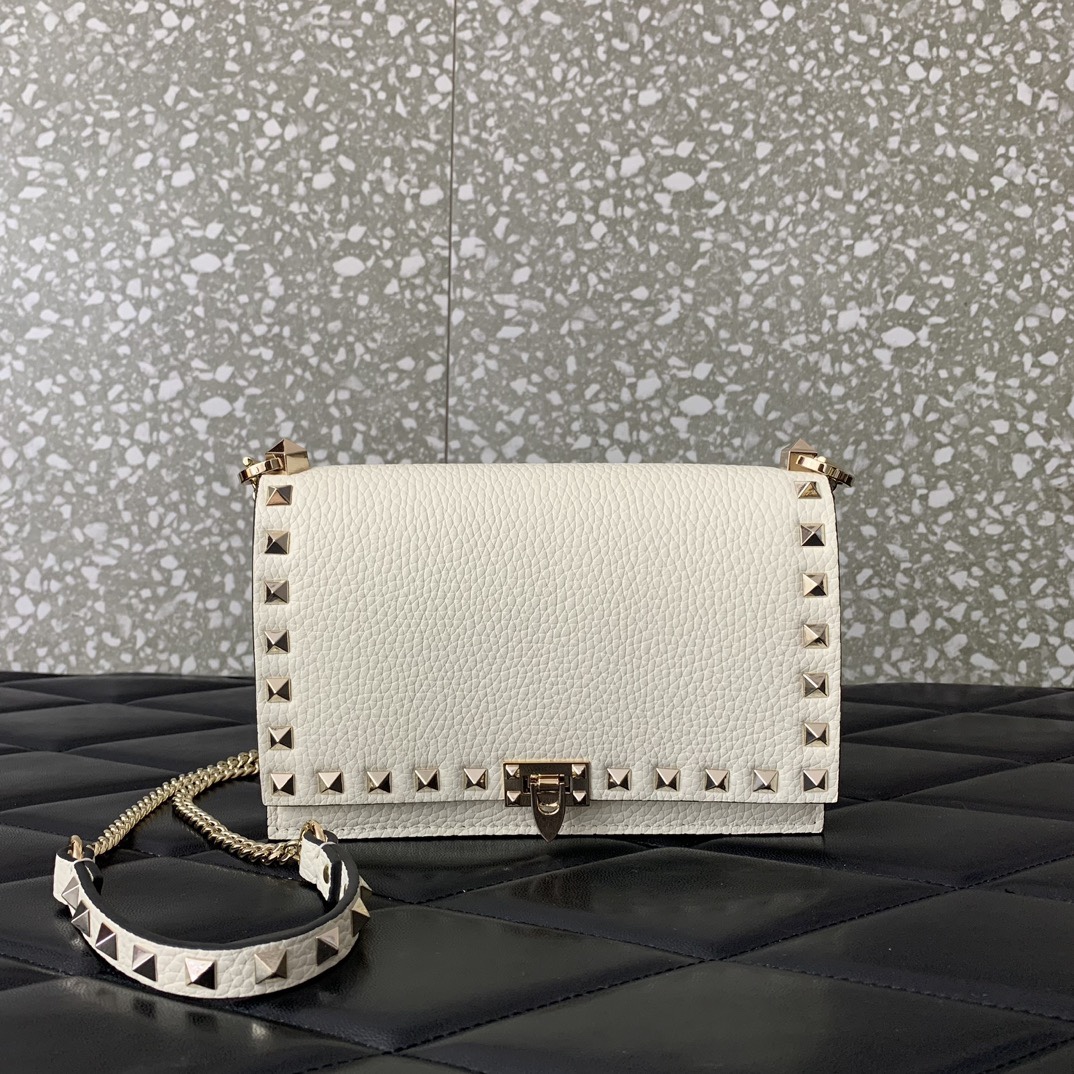 Valentino Garavani Rockstud Small Shoulder Bag in Ivory Grainy Calfskin